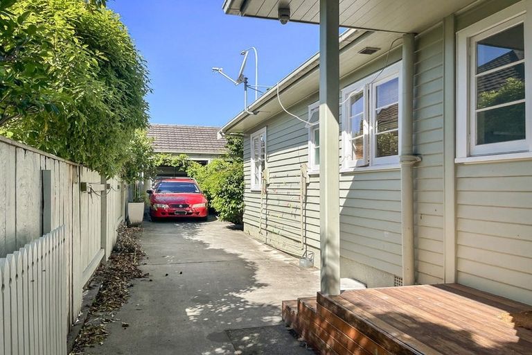 Photo of property in 236 Victoria Avenue, Hokowhitu, Palmerston North, 4410