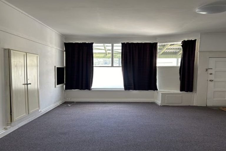 Photo of property in 205 Rintoul Street, Berhampore, Wellington, 6023
