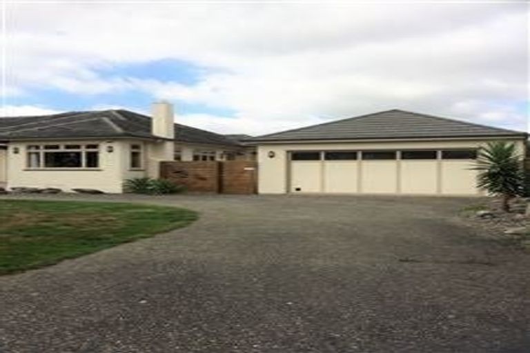 Photo of property in 584 Queen Street East, Levin, 5510