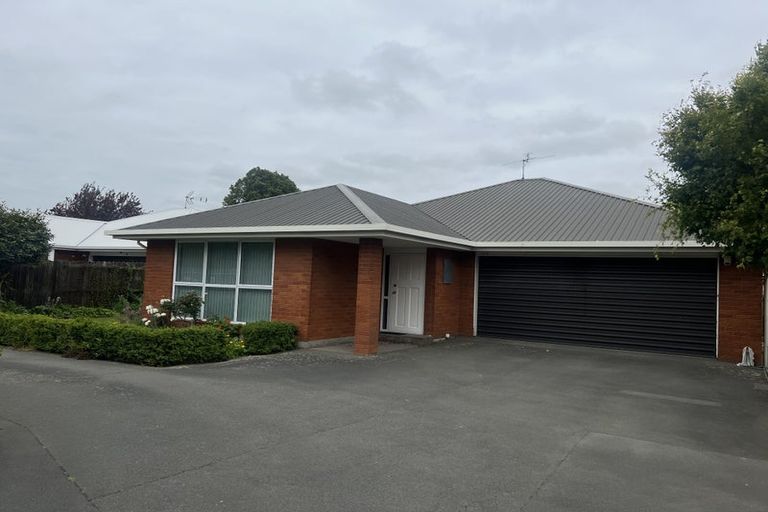 Photo of property in 1/170a Racecourse Road, Sockburn, Christchurch, 8042