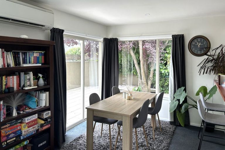 Photo of property in 72 Hounslow Street, Ilam, Christchurch, 8041