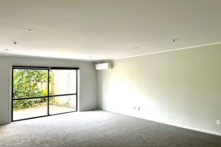 Photo of property in 1/57 Nigel Road, Browns Bay, Auckland, 0630