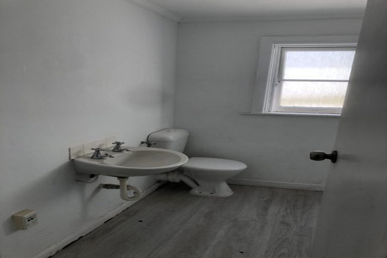 Photo of property in 38 Macdonald Crescent, Te Aro, Wellington, 6011