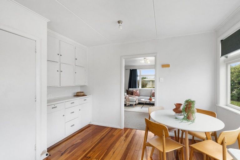 Photo of property in 12 Bowen Street, Levin, 5510