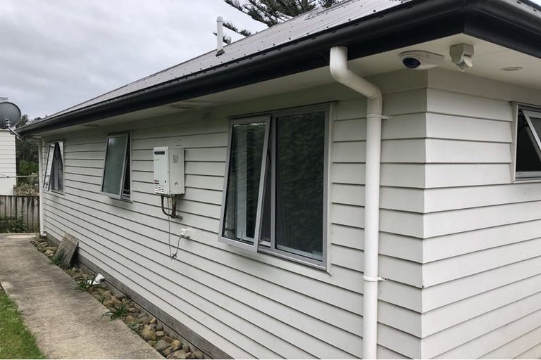 Photo of property in 4 Halder Place, Torbay, Auckland, 0632