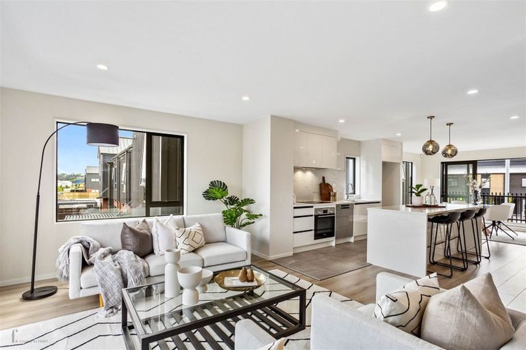 Photo of property in 52 Wallace Road, Hobsonville, Auckland, 0616