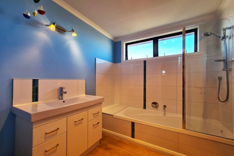 Photo of property in 1 Sams Place, Lake Tekapo, 7999