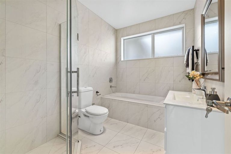 Photo of property in 18 Raymond Grace Avenue, Huapai, Kumeu, 0810