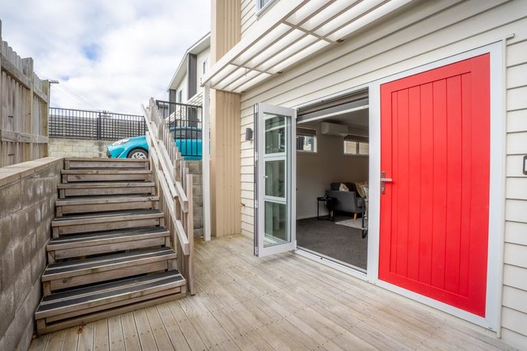 Photo of property in 5/1 Murphy Place, Titahi Bay, Porirua, 5022