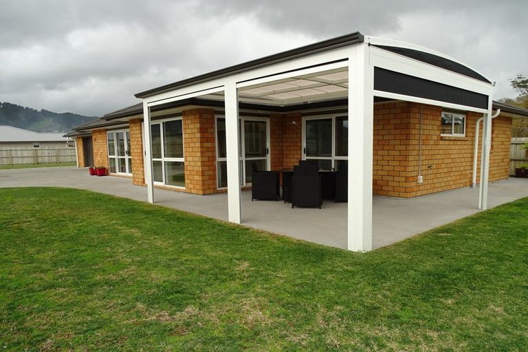 Photo of property in 15 Neil Street, Paeroa, 3600