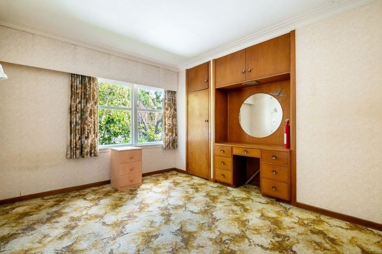 Photo of property in 51 Norwood Road, Bayswater, Auckland, 0622