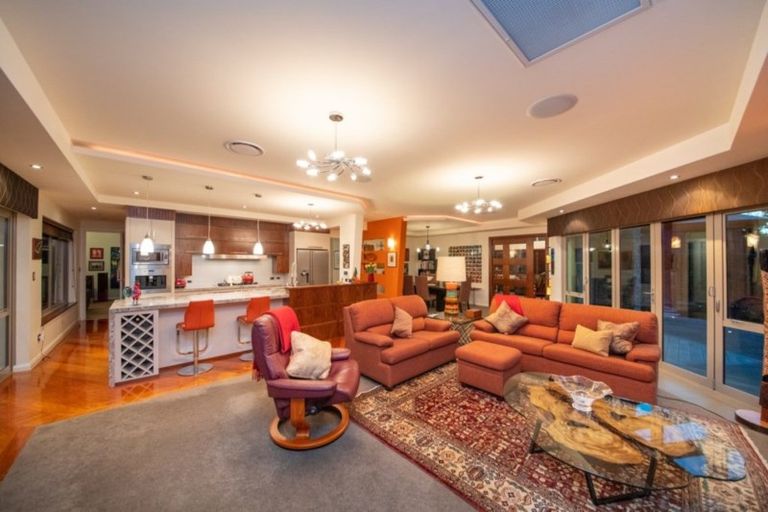 Photo of property in 16 Ihaka Street, Hokowhitu, Palmerston North, 4410