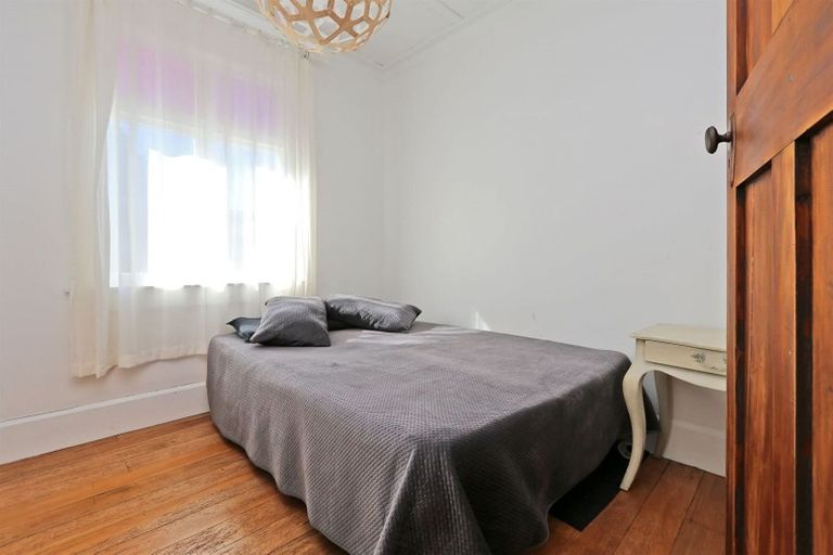 Photo of property in 1303 Jubilee Street, Mayfair, Hastings, 4122