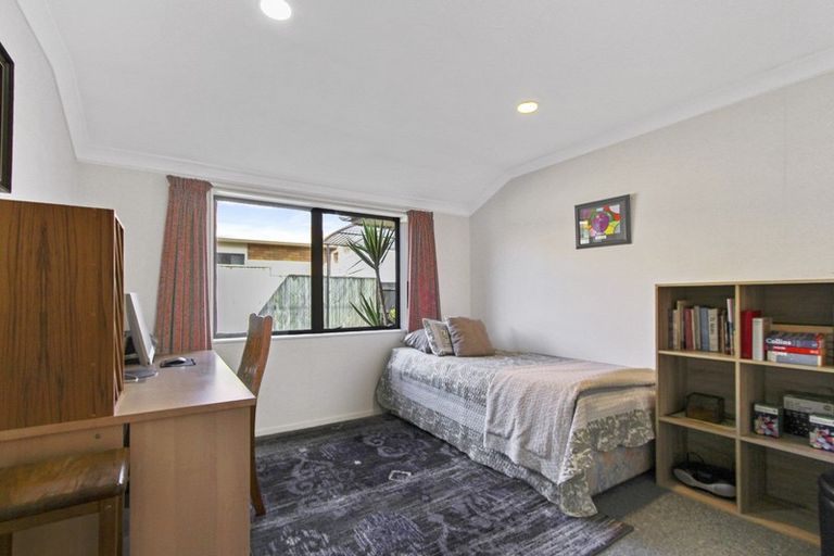 Photo of property in 19 Elmbridge Place, Owhata, Rotorua, 3010