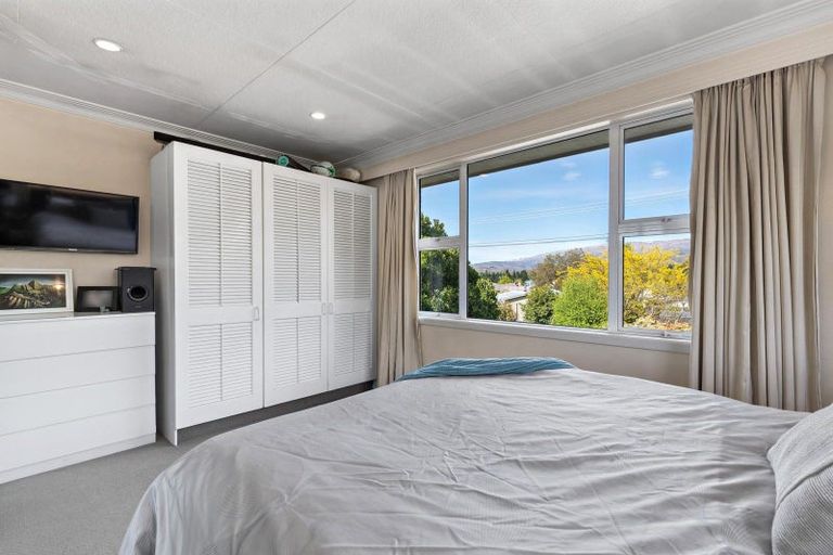 Photo of property in 12 Newcastle Street, Clyde, 9330