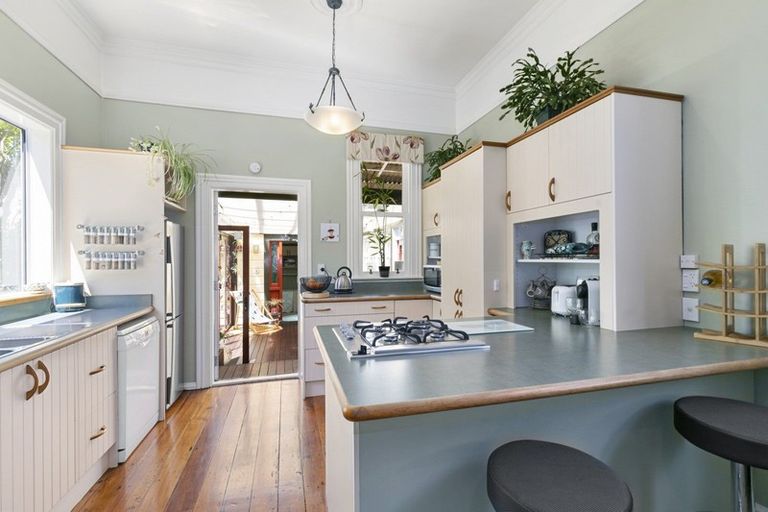 Photo of property in 42 Bolton Street, Petone, Lower Hutt, 5012