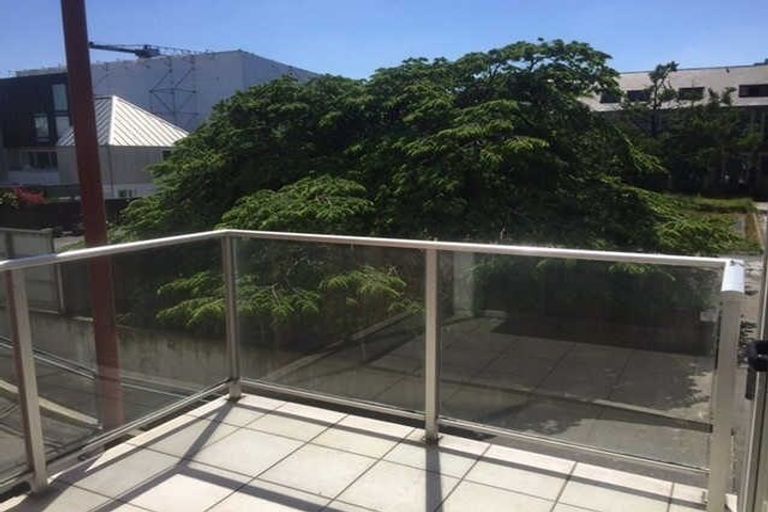 Photo of property in 10/15 Peterborough Street, Christchurch Central, Christchurch, 8013