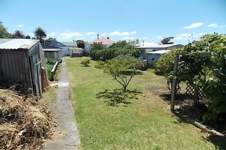 Photo of property in 43 Alma Road, Gonville, Whanganui, 4501