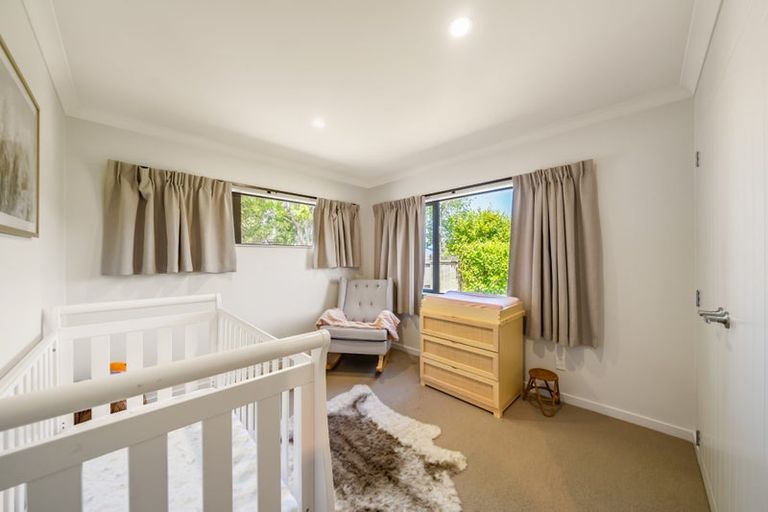 Photo of property in 14 Cosgrove Rise, Riverstone Terraces, Upper Hutt, 5018