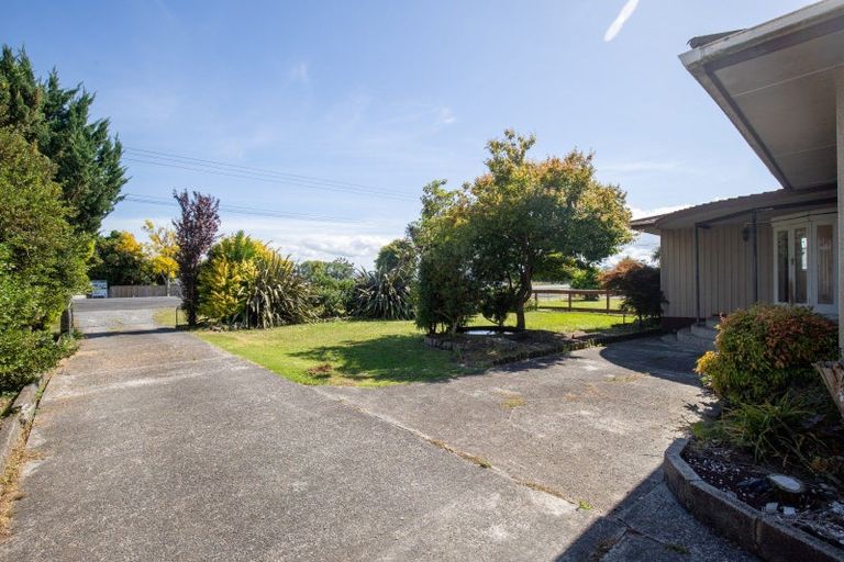 Photo of property in 18 Orchard East Road, Ngatea, 3503