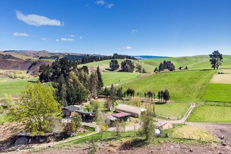 Photo of property in 1566 Dunback-morrisons Road, Waynes, Palmerston, 9483