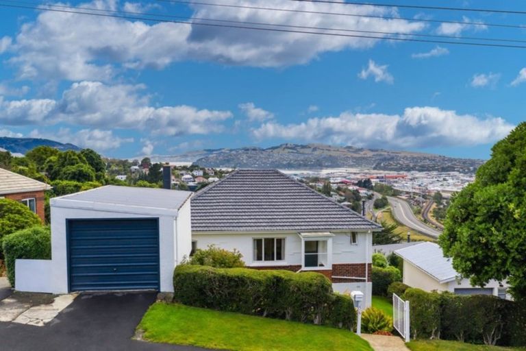 Photo of property in 56 Forfar Street, Clyde Hill, Dunedin, 9011