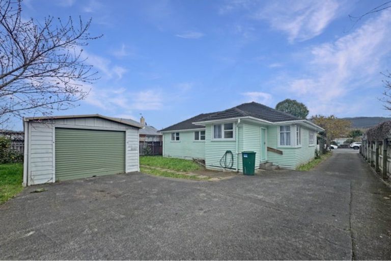 Photo of property in 26 Palmer Crescent, Silverstream, Upper Hutt, 5019