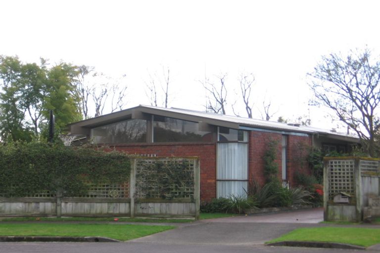 Photo of property in 6 Mcdonald Place, Awapuni, Palmerston North, 4412