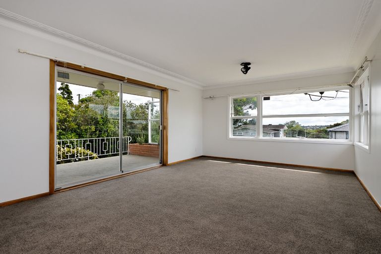 Photo of property in 57 Exminster Street, Blockhouse Bay, Auckland, 0600