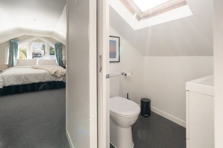 Photo of property in 11 Ardross Avenue, Khandallah, Wellington, 6035