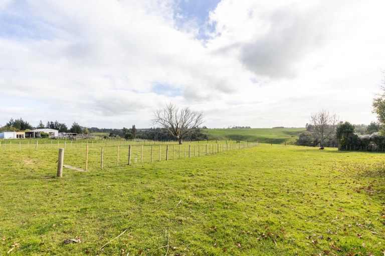 Photo of property in 151 Hickman Road, Urenui, 4375