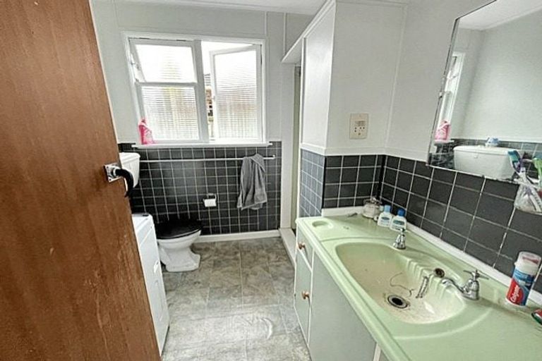 Photo of property in 634 Main Street, Palmerston North, 4414