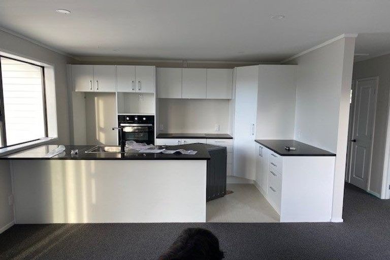 Photo of property in 26 Ranui Avenue, Ranui, Auckland, 0612