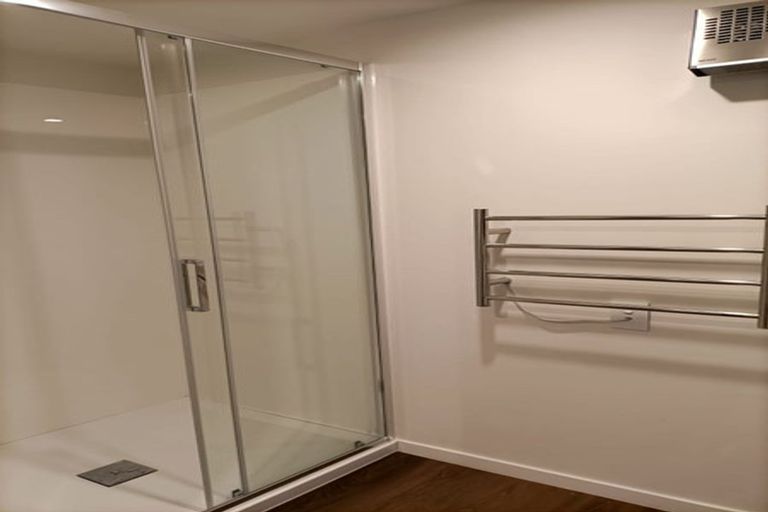 Photo of property in 5/45 Cessna Crescent, Mangere, Auckland, 2022