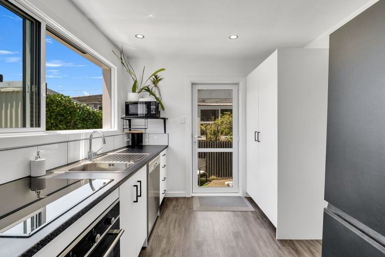 Photo of property in 14 Lowther Street, Whanganui, 4500