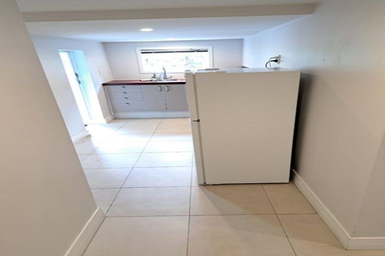Photo of property in 203 Godley Road, Titirangi, Auckland, 0604