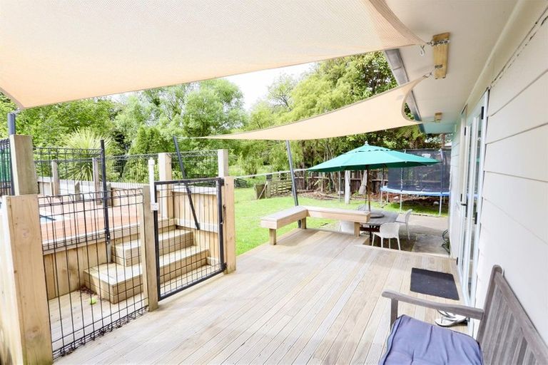 Photo of property in 14 Luke Place, Fairy Springs, Rotorua, 3015