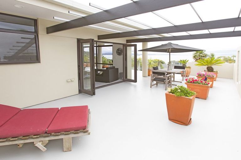 Photo of property in 201 Vipond Road, Stanmore Bay, Whangaparaoa, 0932