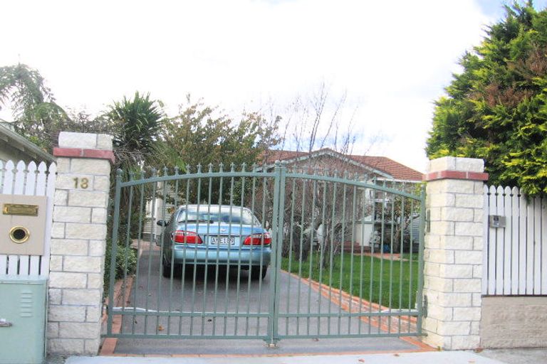 Photo of property in 18 Bloomfield Terrace, Hutt Central, Lower Hutt, 5010