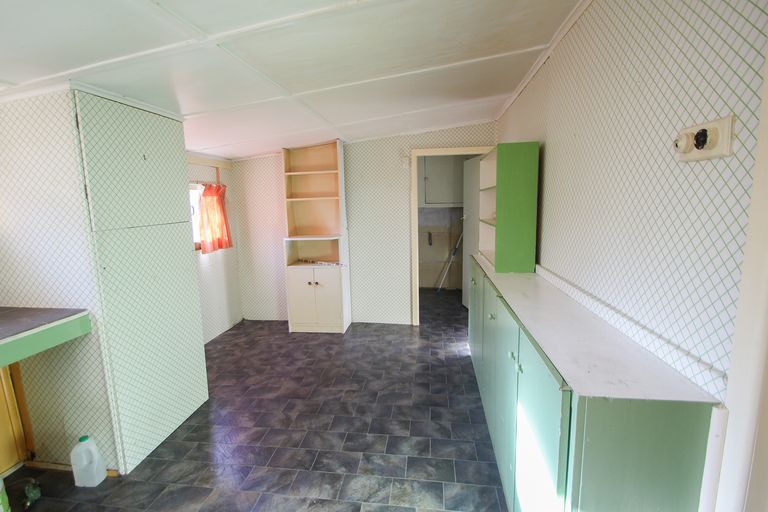 Photo of property in 16 Wellington Street, Enfield, Oamaru, 9491