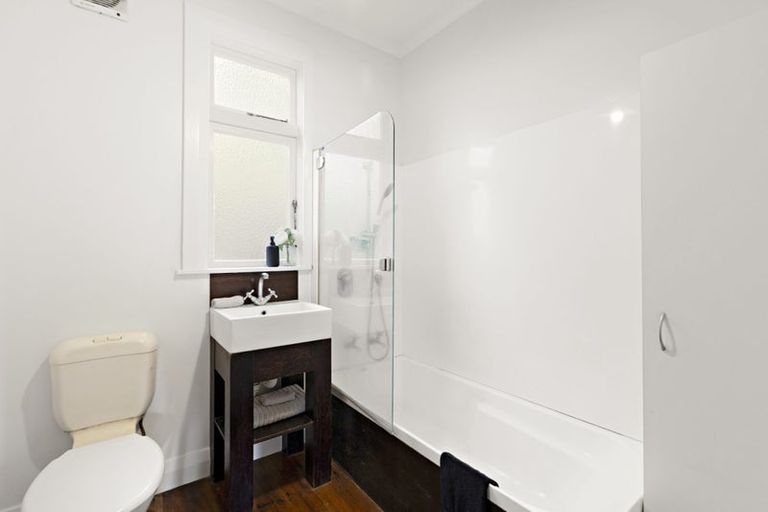 Photo of property in 120 Te Anau Road, Hataitai, Wellington, 6021