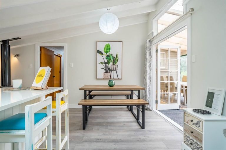 Photo of property in 38 Jocelyn Crescent, Pinehaven, Upper Hutt, 5019