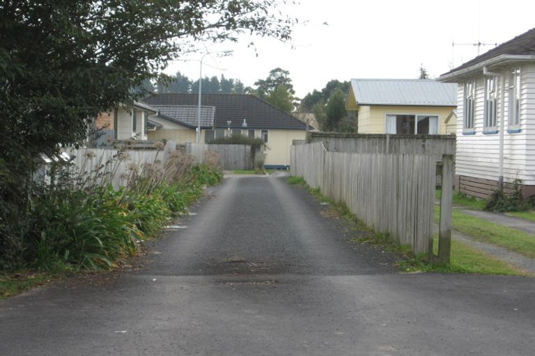 Photo of property in 9 Tranmere Road, Fairfield, Hamilton, 3214