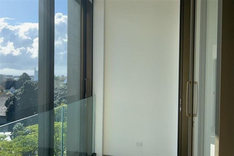 Photo of property in 402/12 Saint Marks Road, Remuera, Auckland, 1050