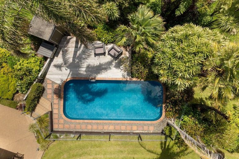 Photo of property in 42 Walker Road West, Aongatete, 3178