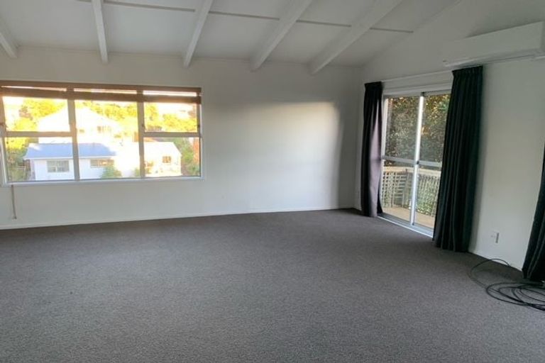 Photo of property in 93a Mangorei Road, Strandon, New Plymouth, 4312