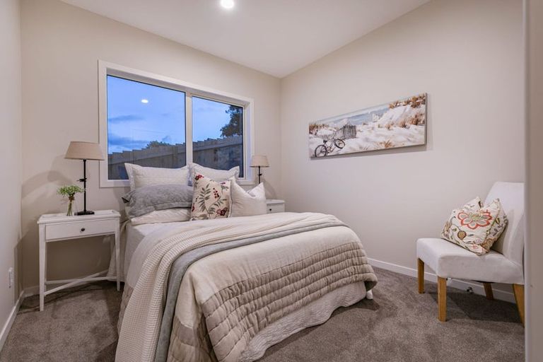 Photo of property in 7 Surf View Crescent, Red Beach, 0932