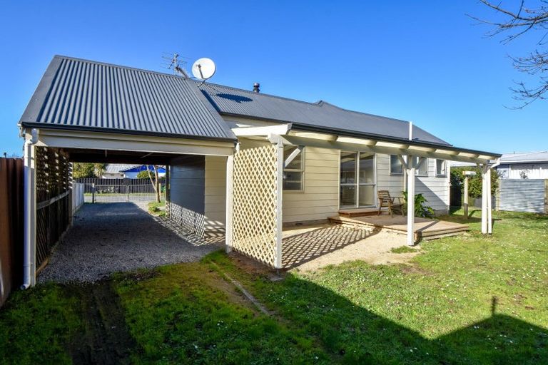 Photo of property in 16 Kupe Drive, Carterton, 5713