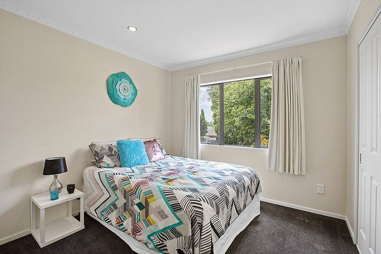 Photo of property in 87b Wallace Road, Mangere Bridge, Auckland, 2022