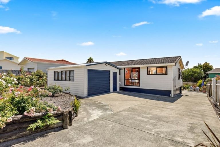 Photo of property in 34 Kawau View Road, Snells Beach, 0920